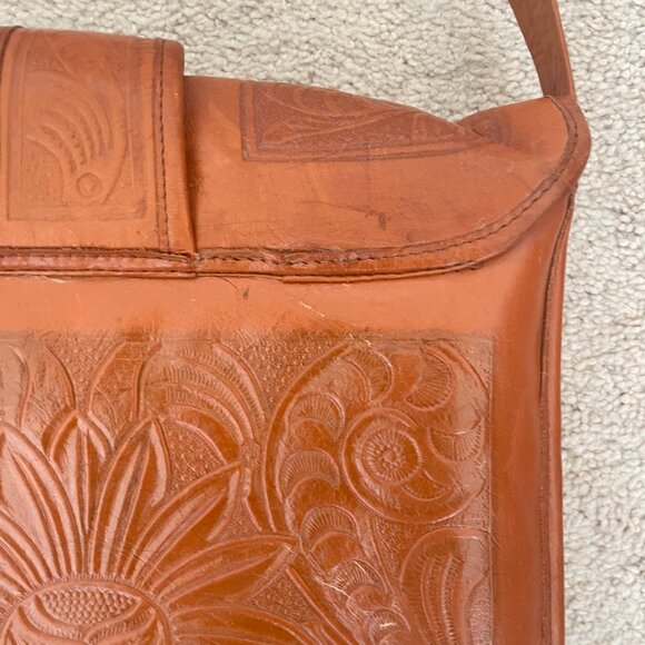 Vintage Hand-Tooled Leather Shoulder Bag – Mahogany Caramel Brown Floral Pattern - Picture 5 of 14